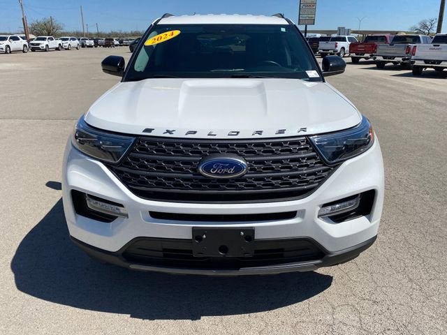2024 Ford Explorer XLT