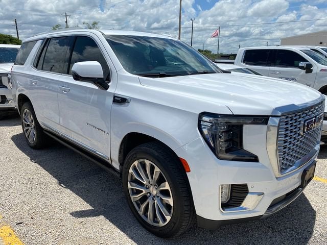 2024 GMC Yukon XL SLT