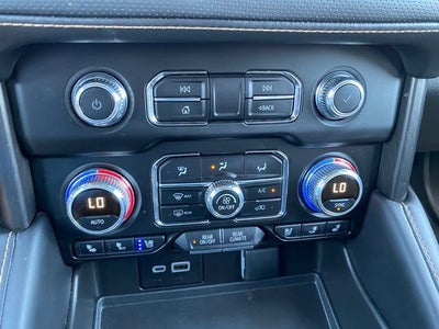 2024 GMC Yukon XL AT4