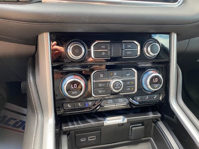 2022 GMC Yukon XL Denali