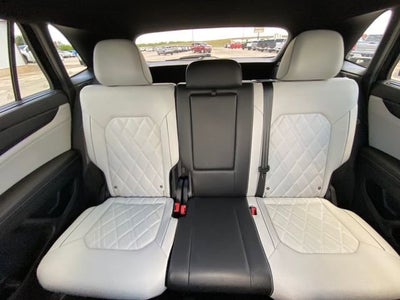 2024 Volkswagen Atlas Cross Sport 2.0T SEL Premium R-Line