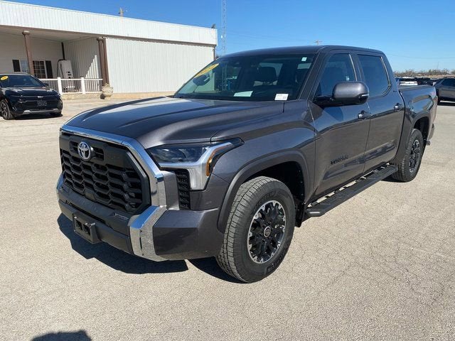 2024 Toyota Tundra 4WD SR5
