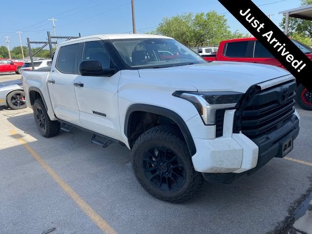 2023 Toyota Tundra 4WD SR5