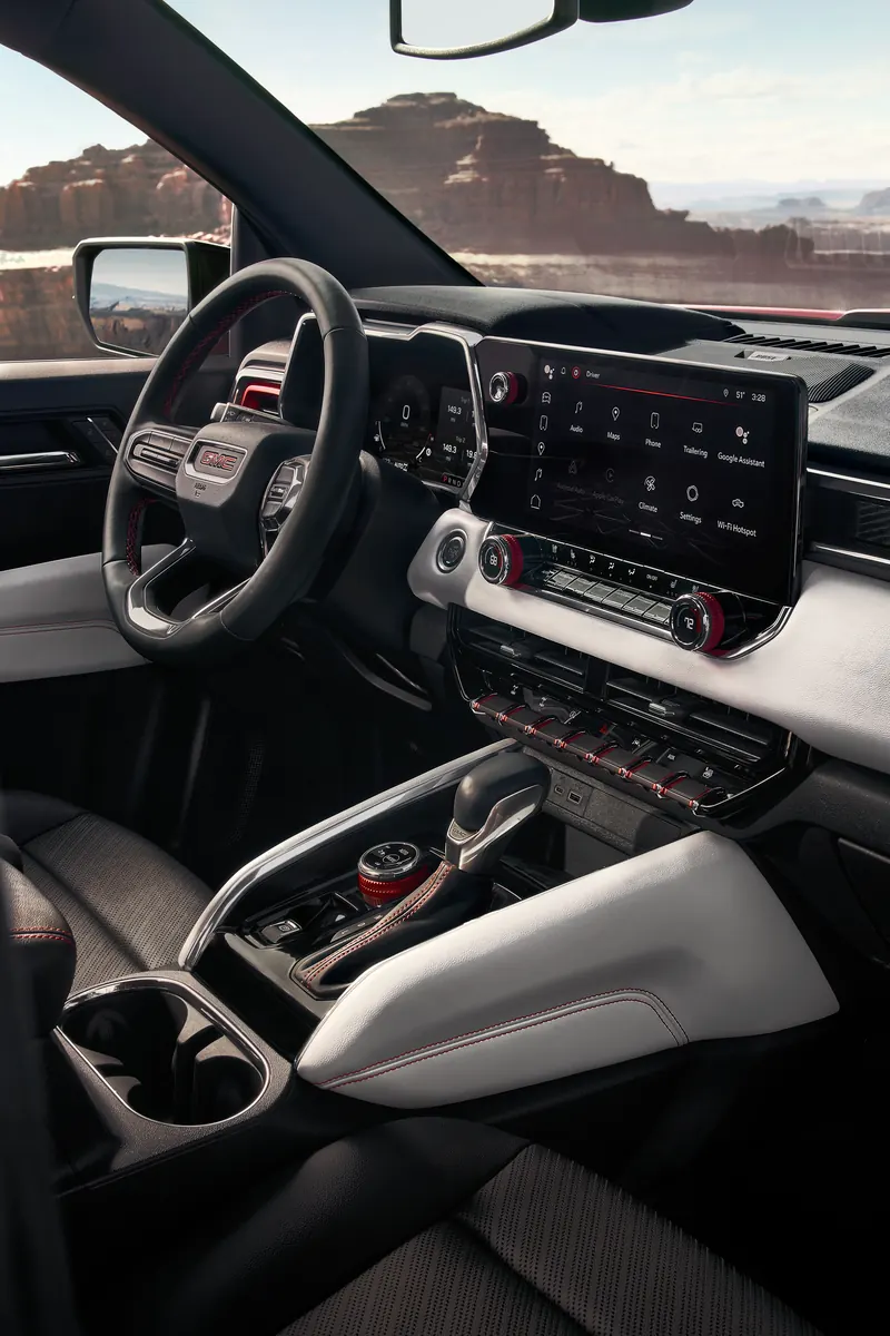 2026 GMC Canyon infotainment system at Hanner GMC Trucks in Baird TX